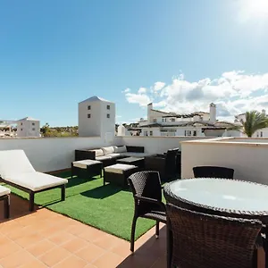 2bdr Penthouse, Naranjos, W/pool, 2km P.banus Apartamento Marbella